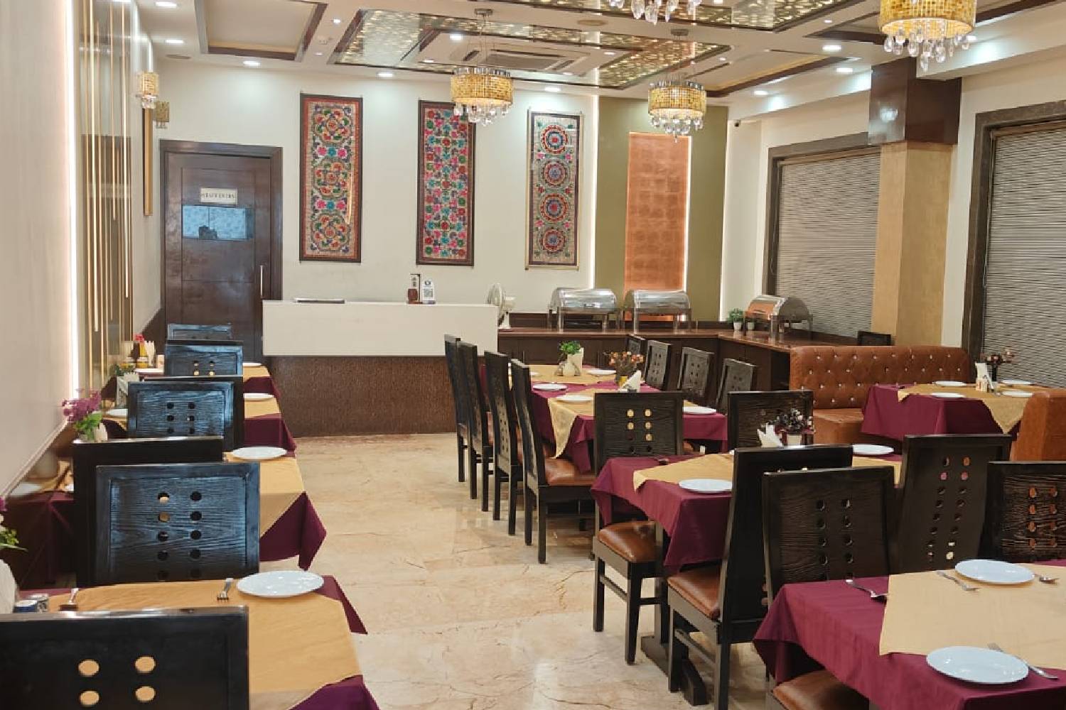 Customized event dining setup
